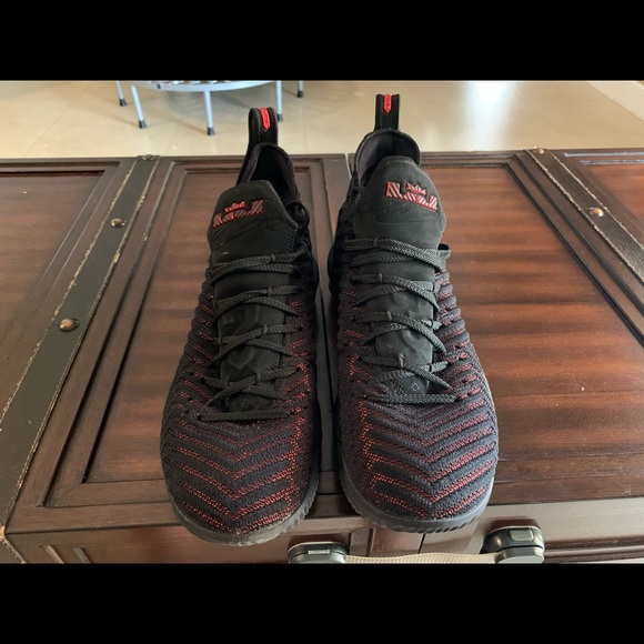 lebron 16 fresh bred size 13